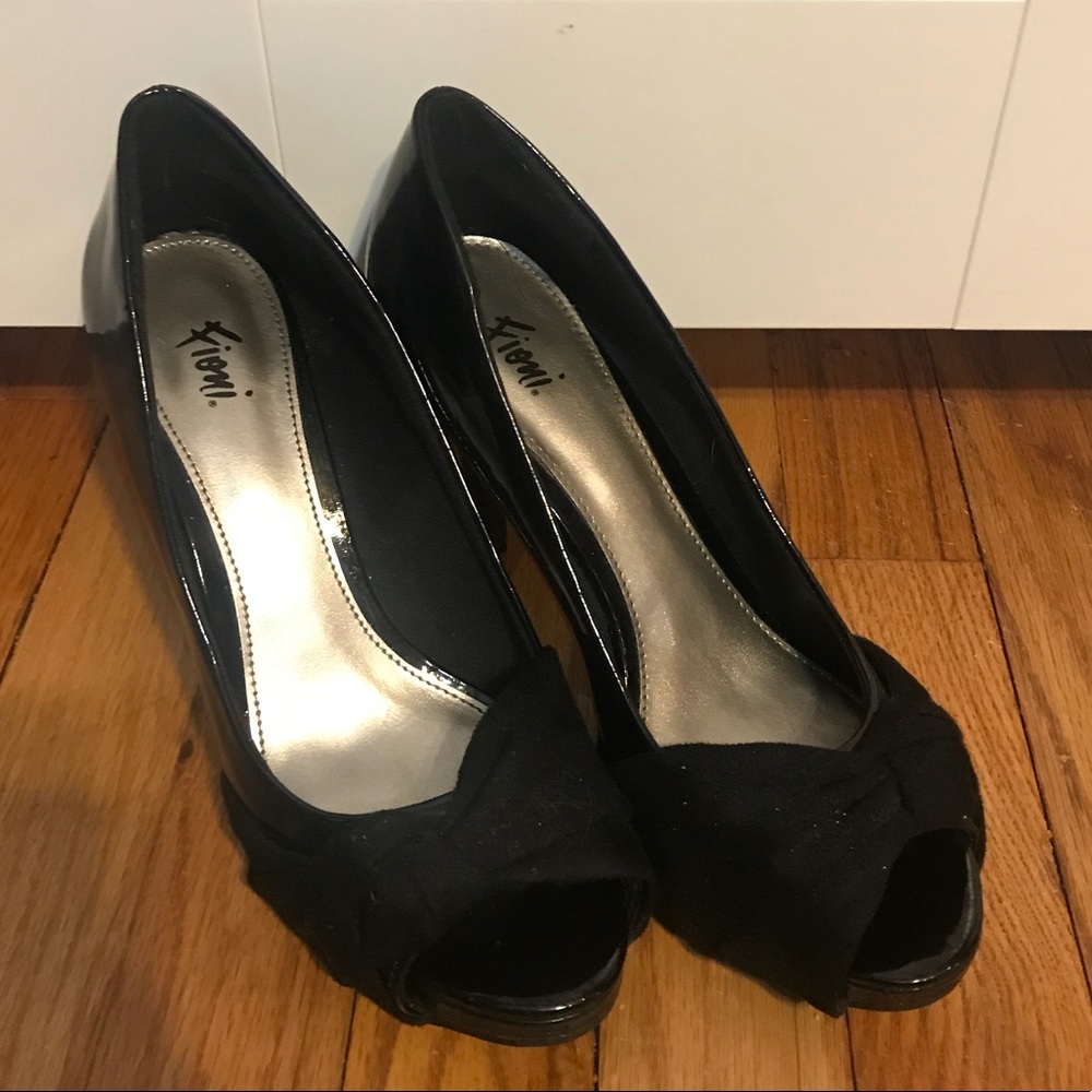 Classy black heels